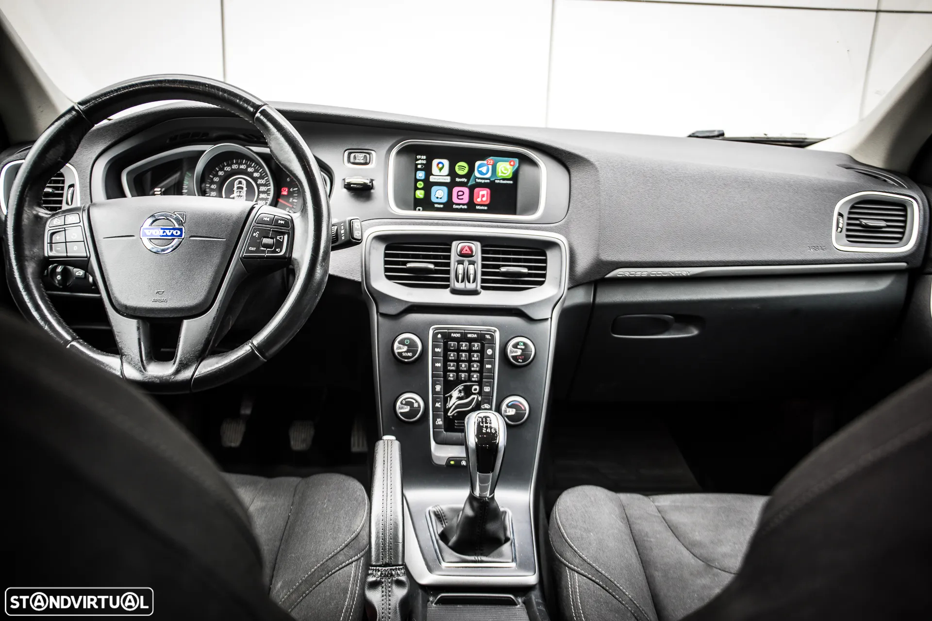 Volvo V40 Cross Country 1.6 D2 Momentum - 8
