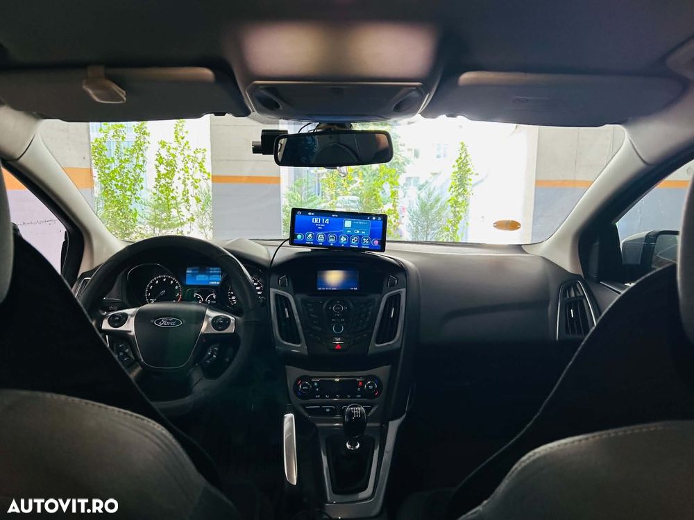 Ford Focus - 23