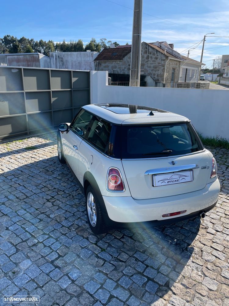 MINI 3 Portas One D - 7