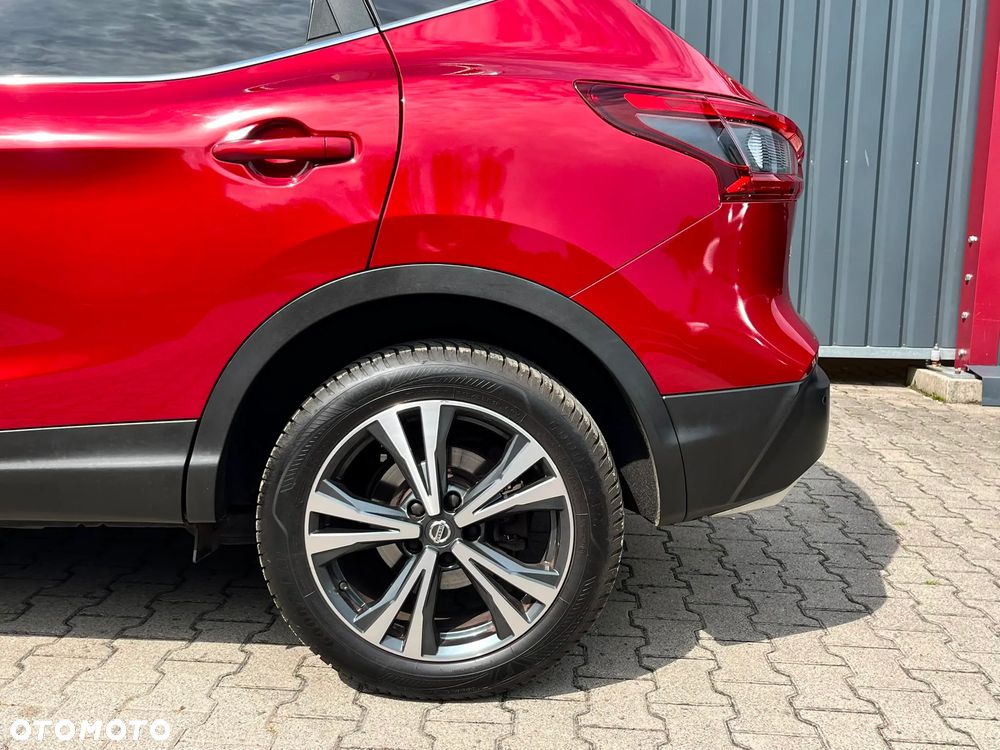Nissan Qashqai 1.6 DIG-T N-Connecta - 16