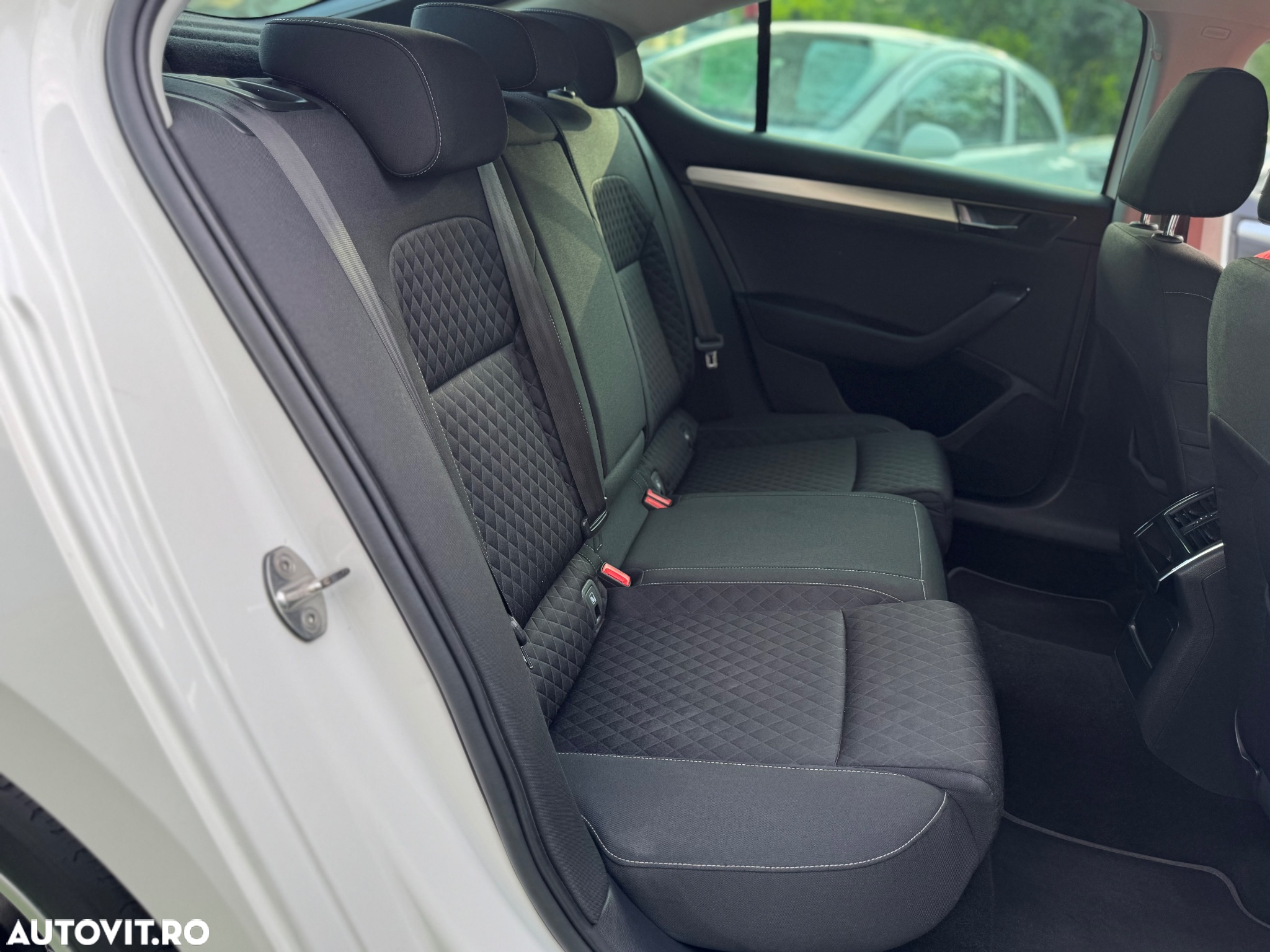 Skoda Superb - 11