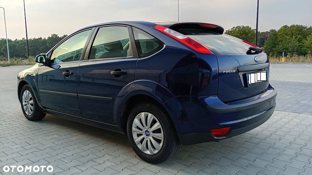 Ford Focus 1.6 Ti-VCT Sport - 8