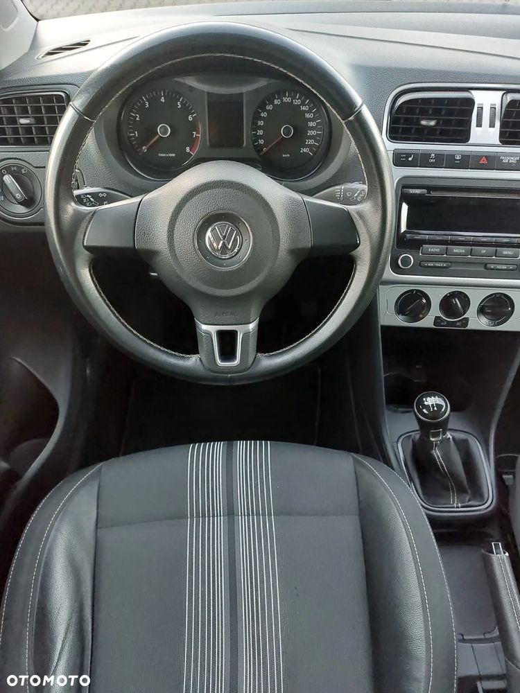 Volkswagen Polo - 18