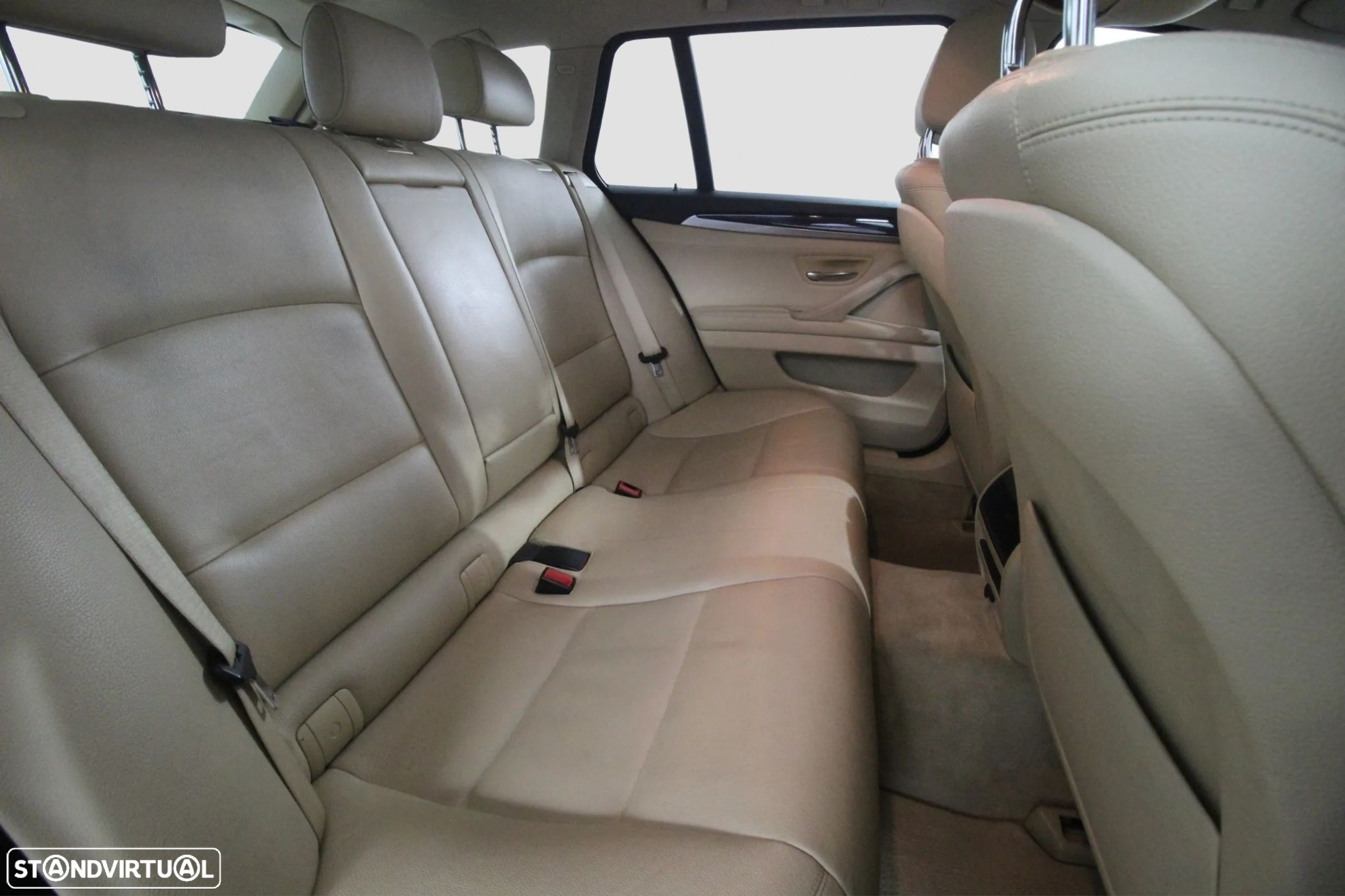BMW 520 d xDrive Auto - 13