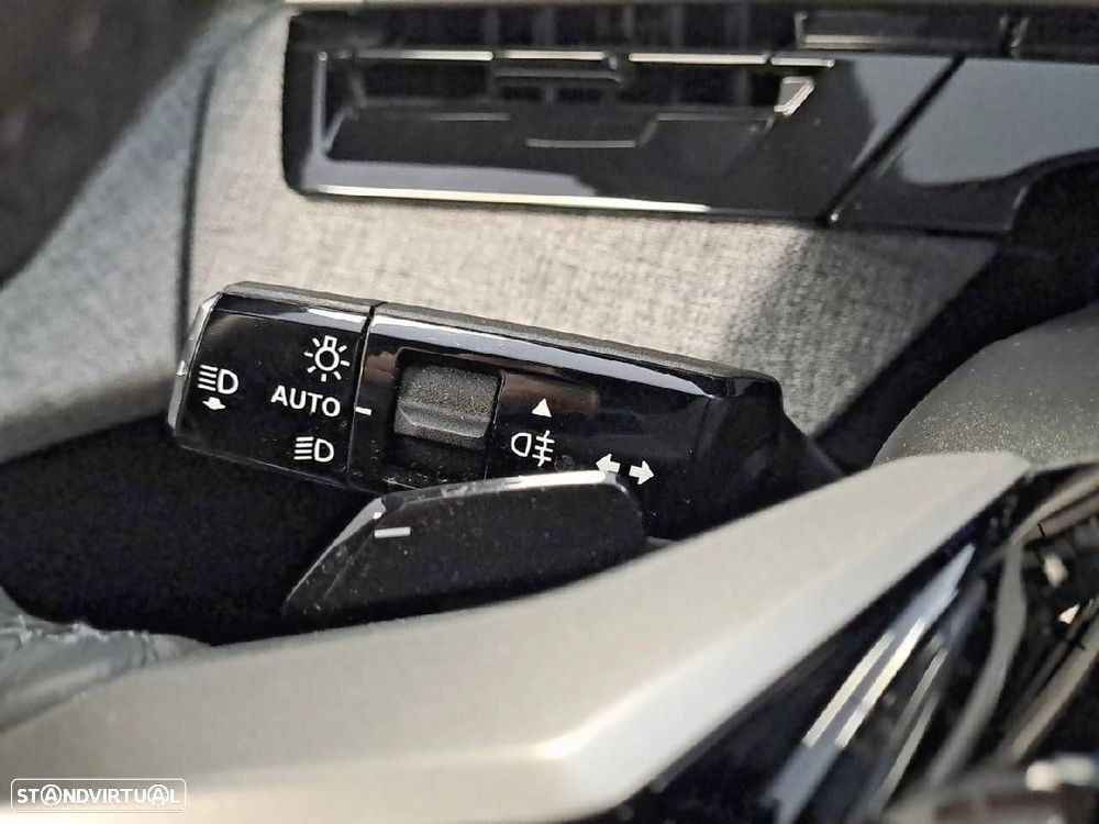 Peugeot 5008 1.2 Hybrid Allure e-DCS6 - 14