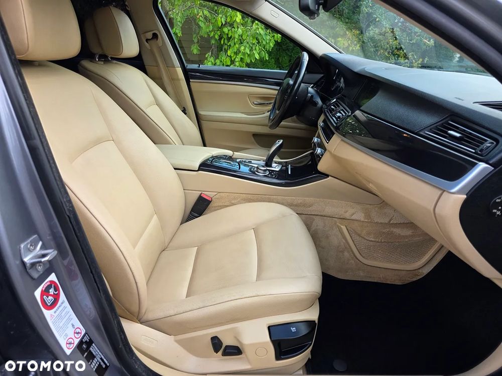 BMW Seria 5 520d - 26