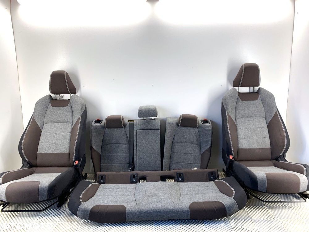 FOTELE KANAPA KOMPLET  TOYOTA COROLLA Kombi (_E21_) 2019 - 2.0 Hybrid (MZEH12) 112 kW [152 KM] - 1