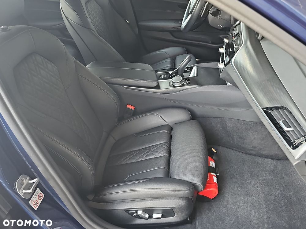 BMW Seria 5 - 13