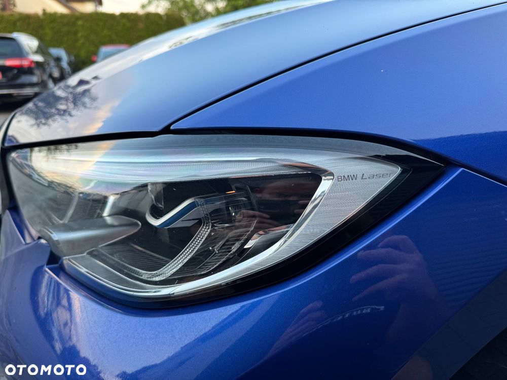 BMW Seria 3 330e M Sport - 39