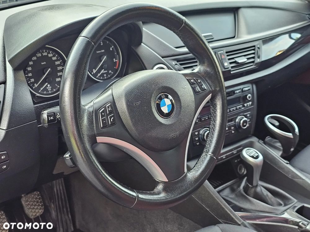 BMW X1 sDrive18d - 10