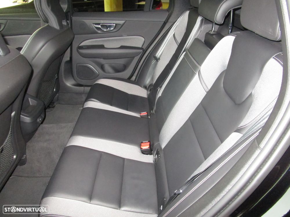 Volvo V60 2.0 D4 R-Design Geartronic - 16