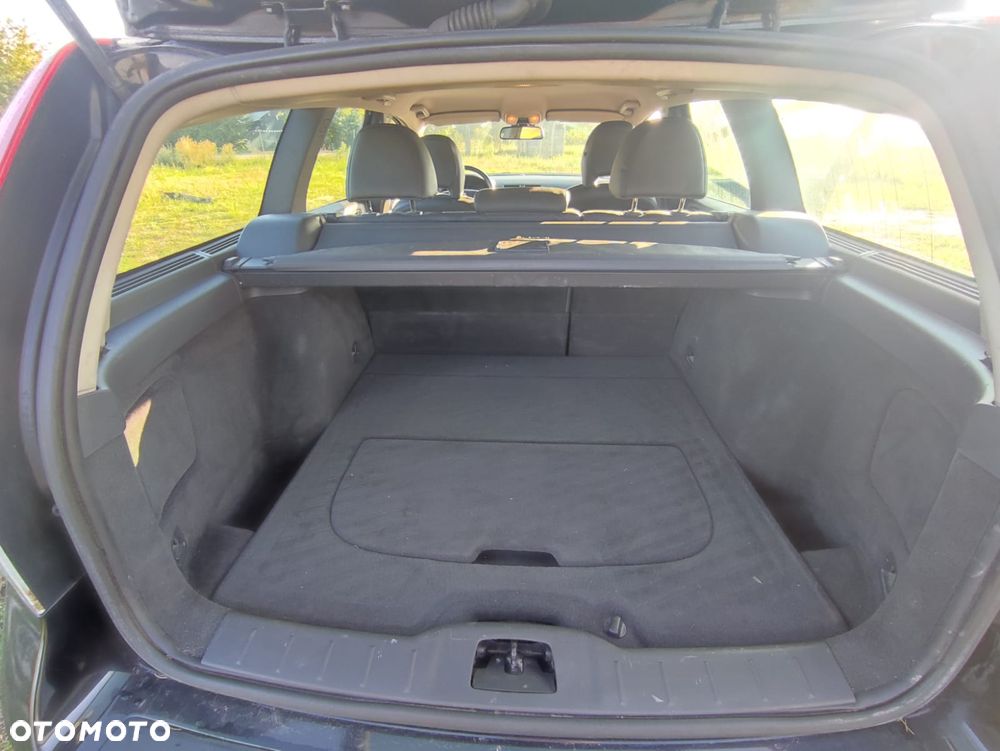 Volvo V50 1.6D - 10