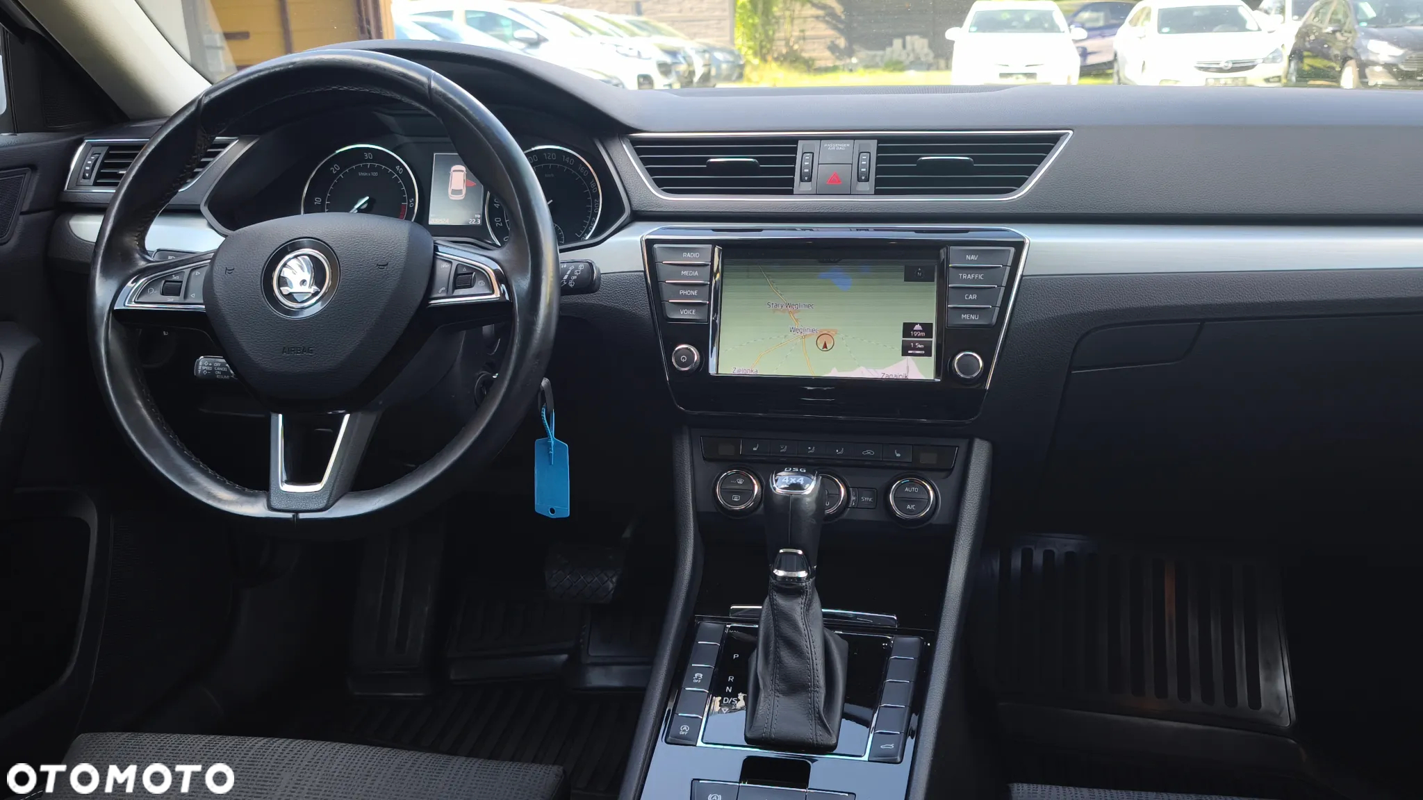 Skoda Superb 2.0 TDI 4x4 DSG Ambition - 28