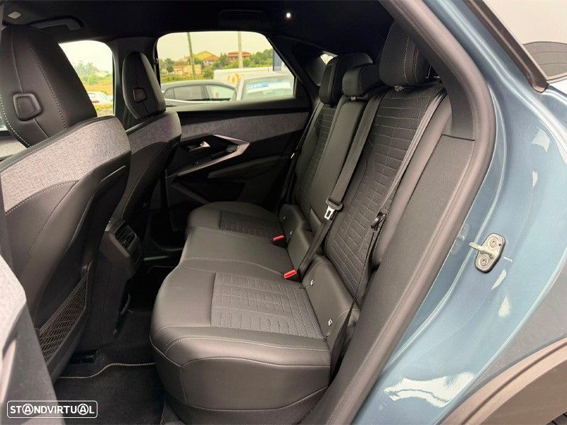 Peugeot 3008 1.2 Hybrid GT e-DCS6 - 17