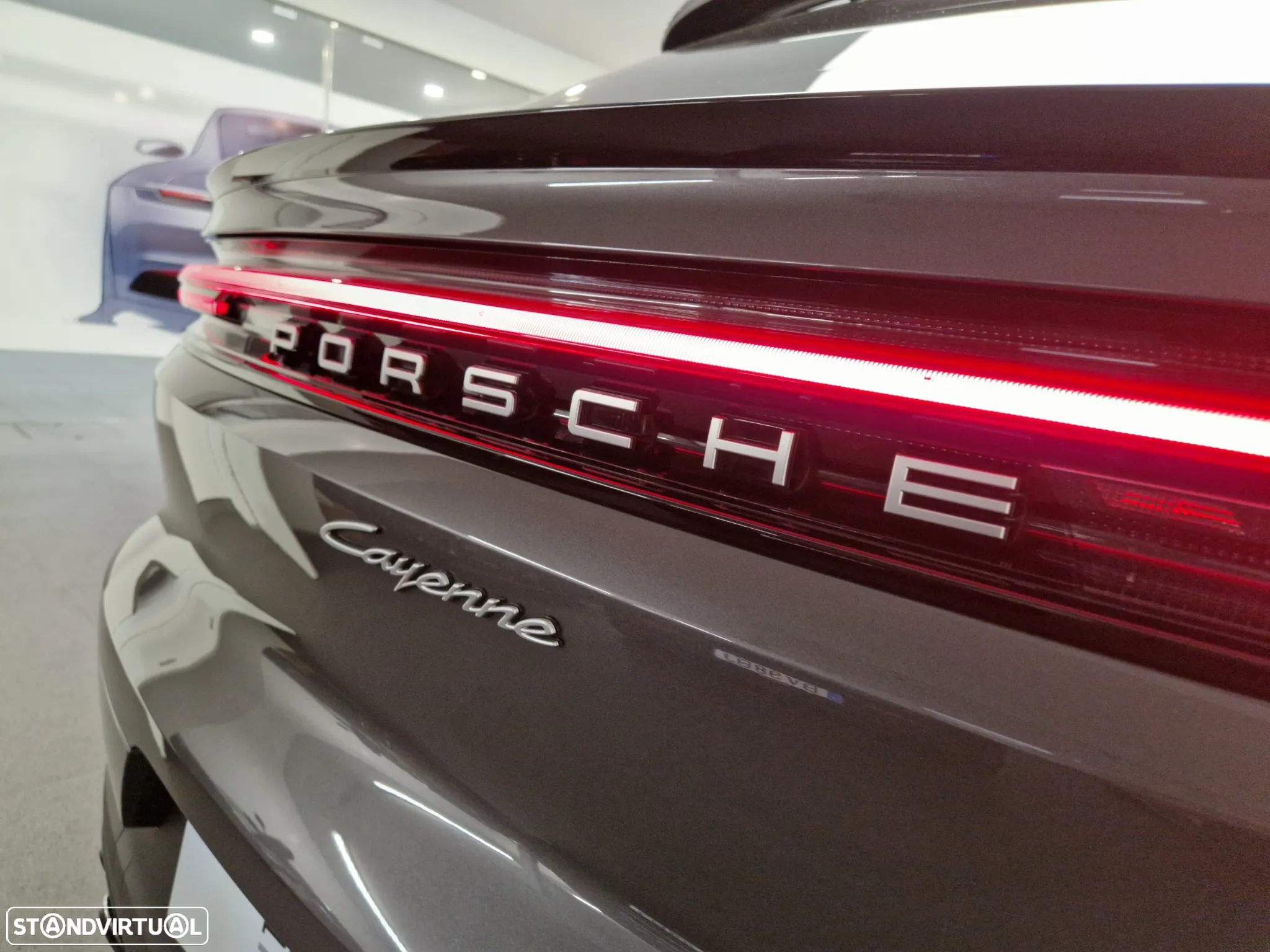 Porsche Cayenne Coupé E-Hybrid - 7