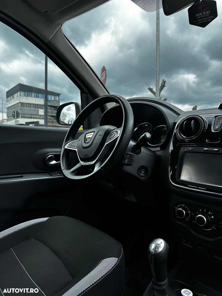 Dacia Lodgy 1.5 dCi 90 CP Stepway - 6