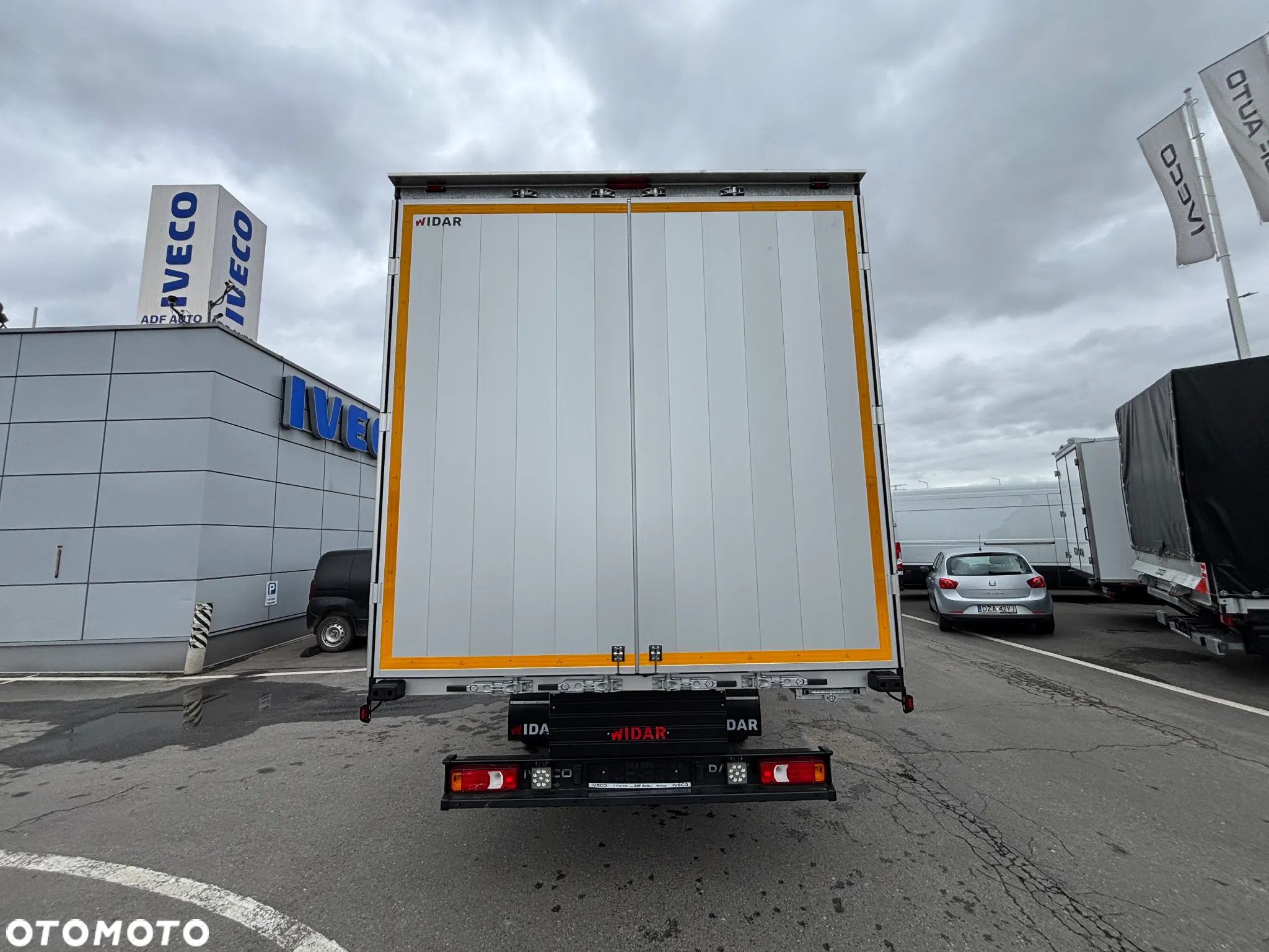 Iveco Daily 50C18HZ, Międzynarodówka, DMC 3,5t - 5