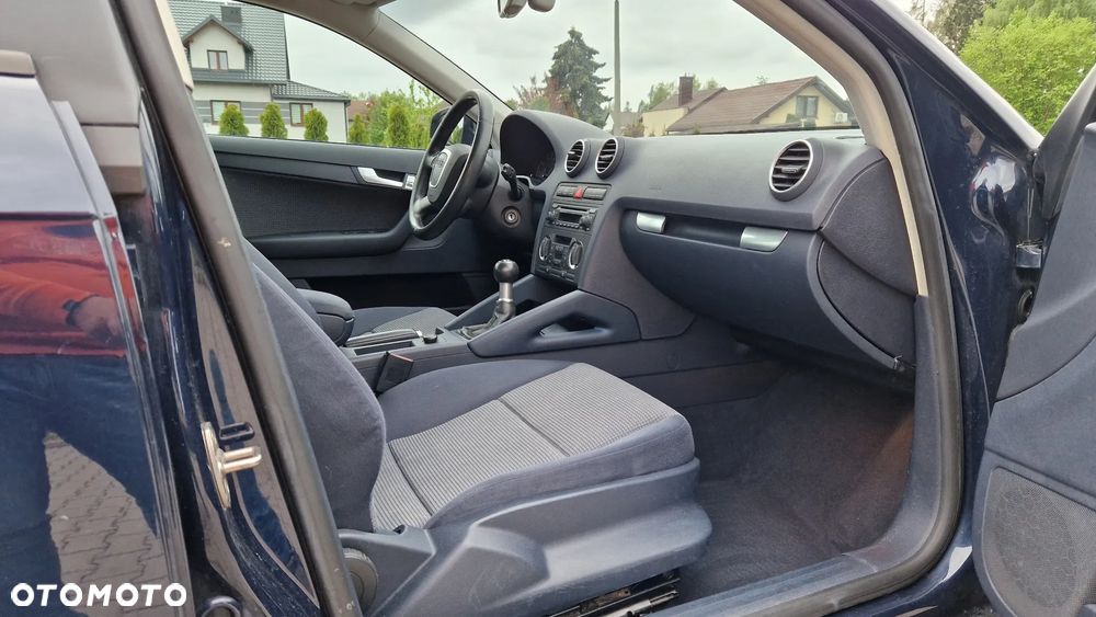 Audi A3 Sportback 1.6 Attraction - 15