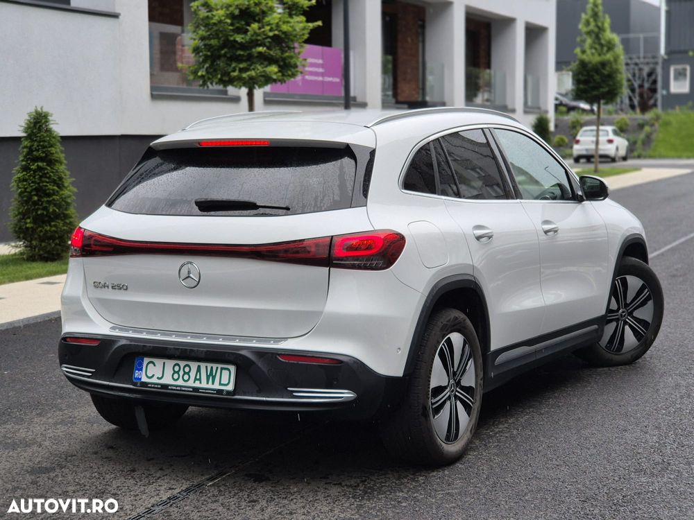 Mercedes-Benz EQA 250 - 5