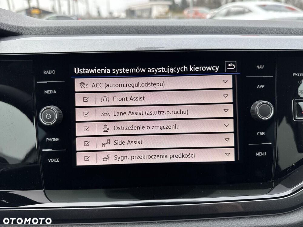 Volkswagen Taigo - 23