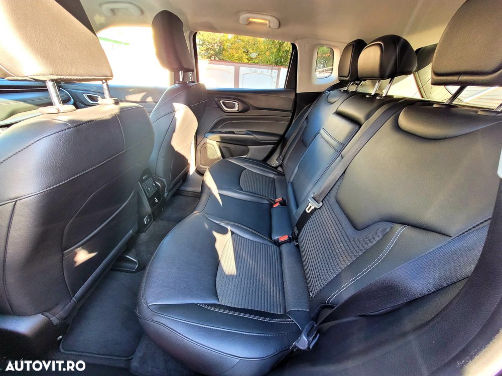 Jeep Compass - 13