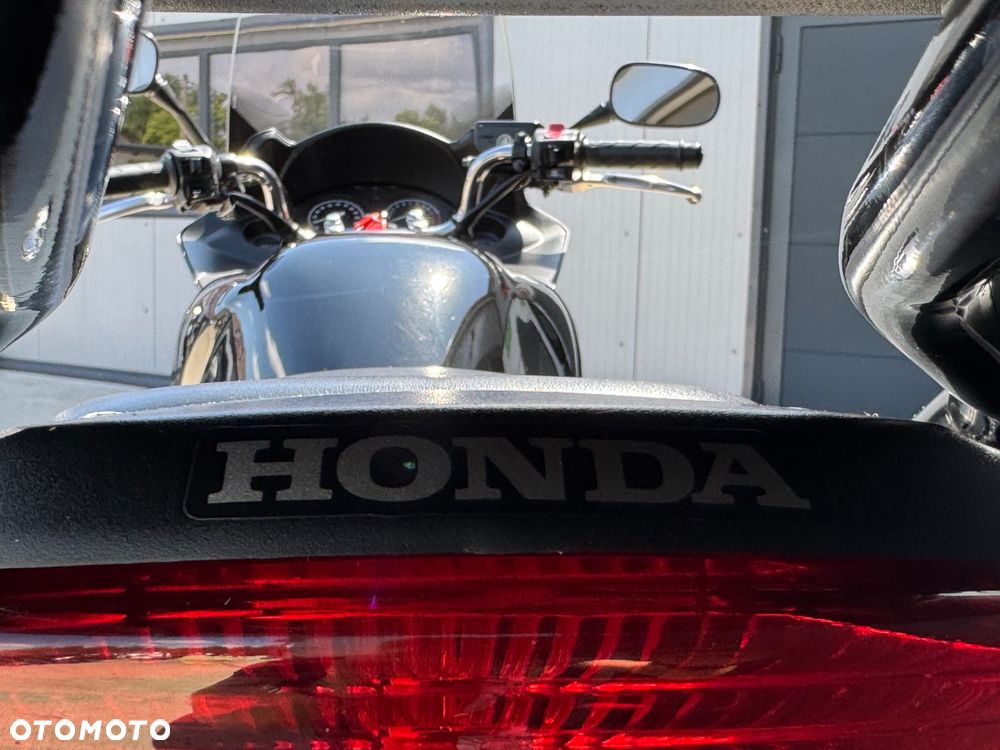 Honda CBF - 35