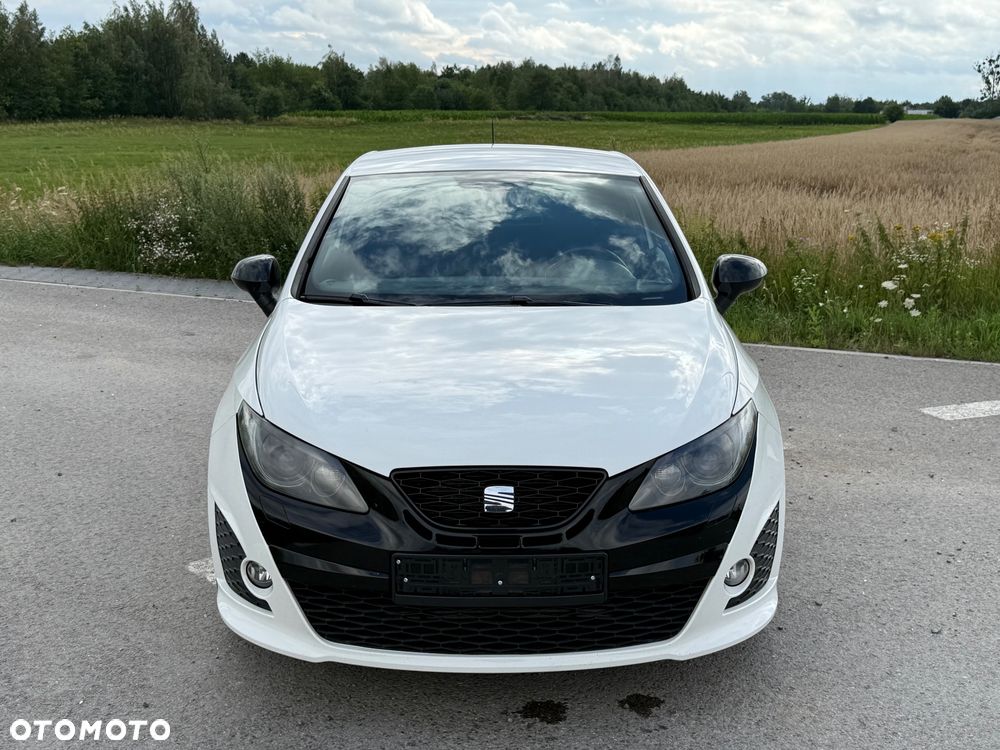 Seat Ibiza SC 1.4 TSI DSG Cupra - 2