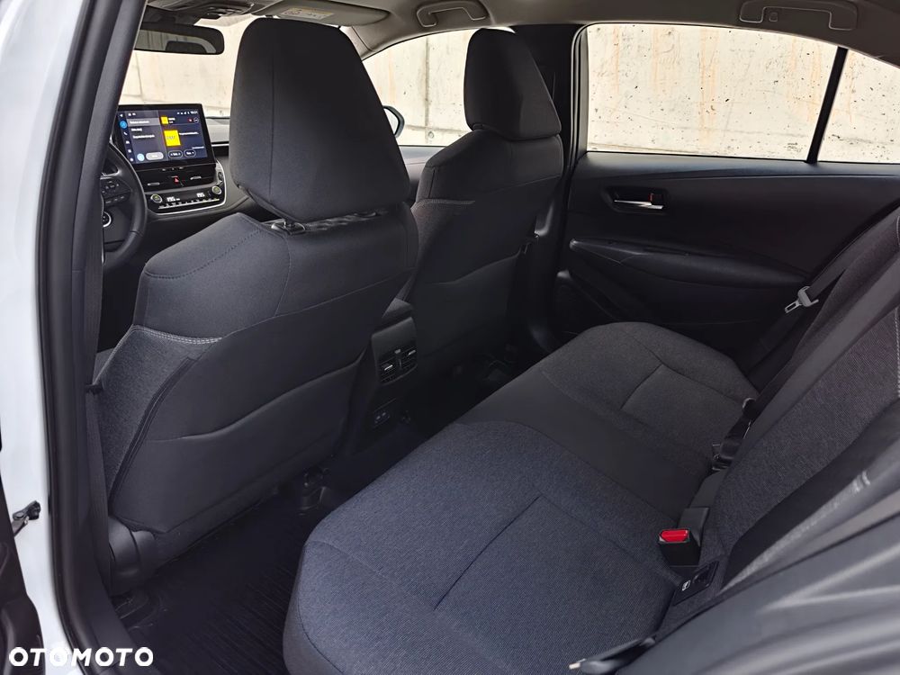 Toyota Corolla 1.8 Hybrid Comfort - 8
