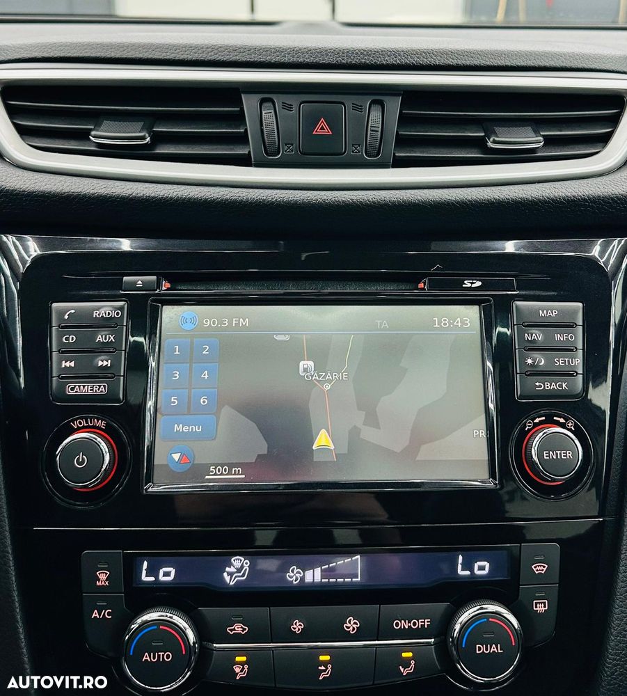 Nissan Qashqai 1.6 DCI Xtronic TEKNA - 28