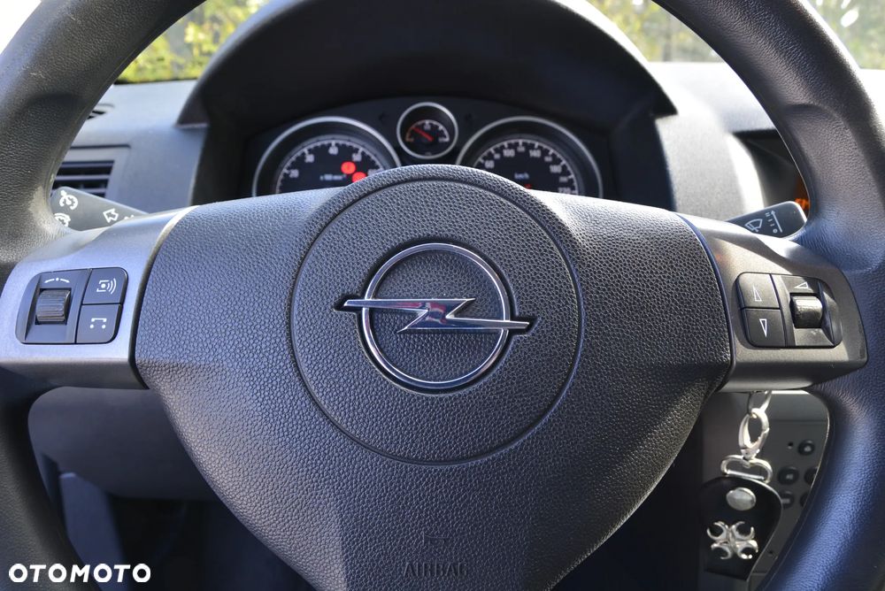 Opel Astra 1.6 Sport - 39