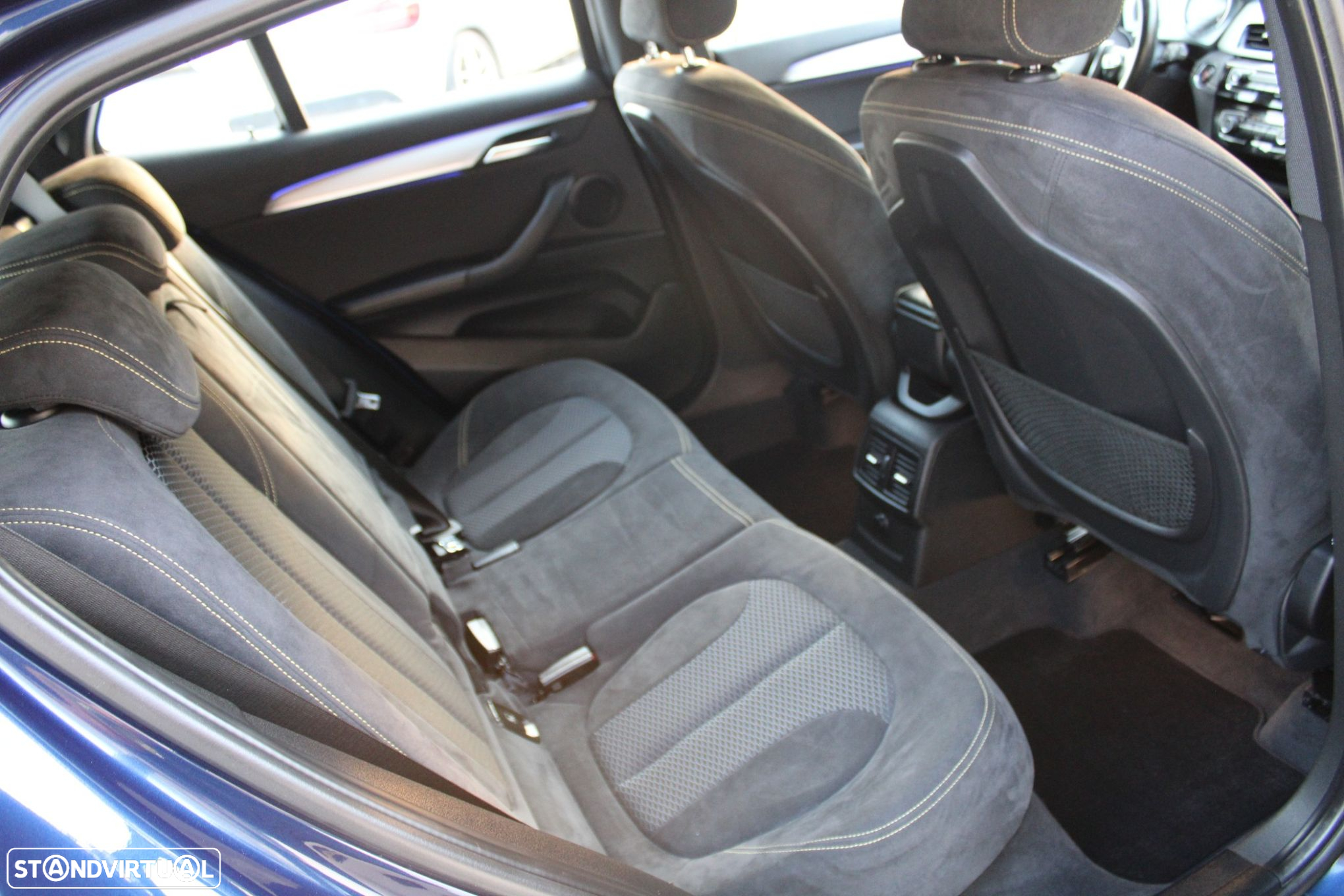 BMW X2 18 d sDrive Auto Pack M - 19
