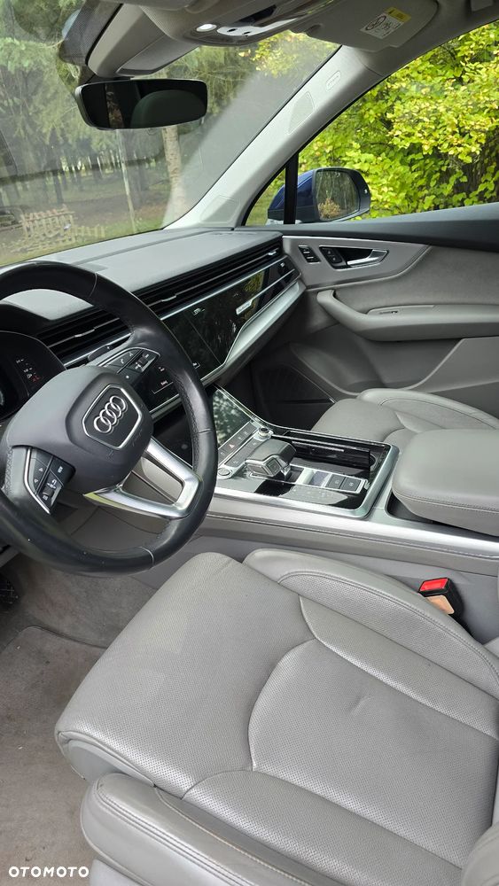 Audi Q7 55 TFSI e Quattro S Line Tiptr - 17