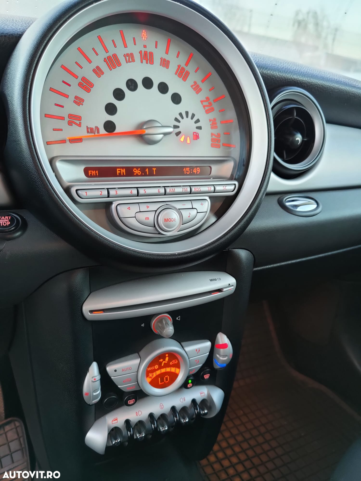 Mini Cooper One - 6