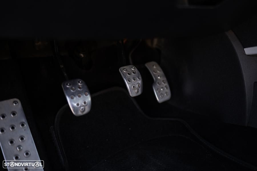 Renault Clio 2.0 16V Sport - 41