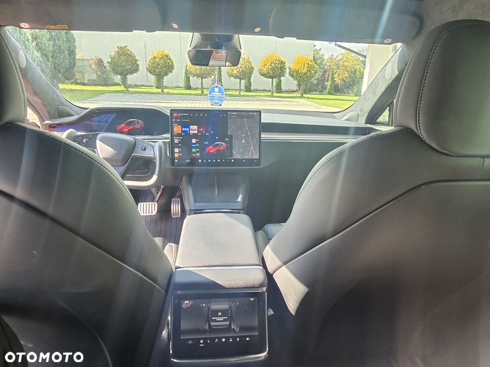 Tesla Model S Plaid - 21