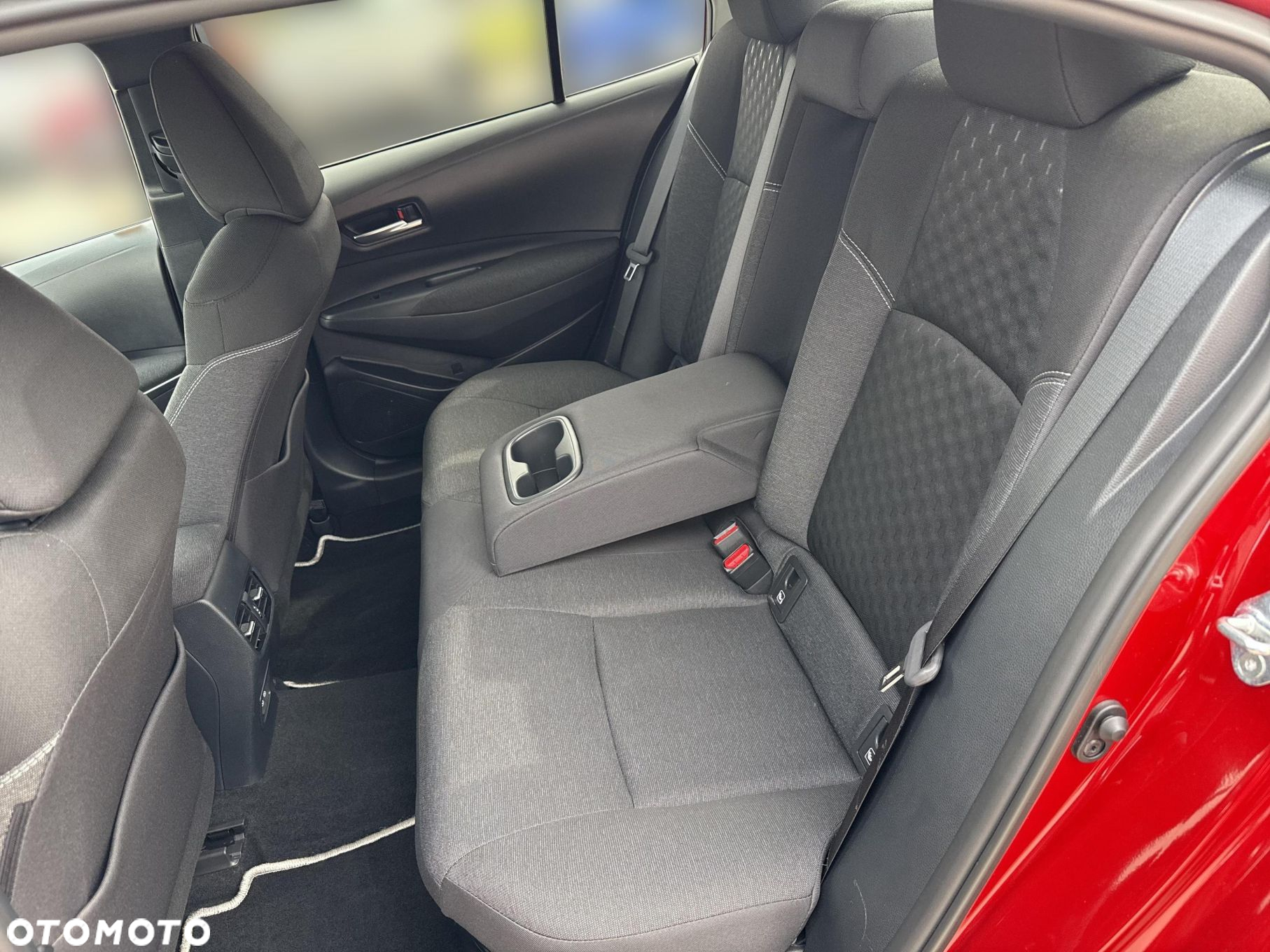 Toyota Corolla - 10