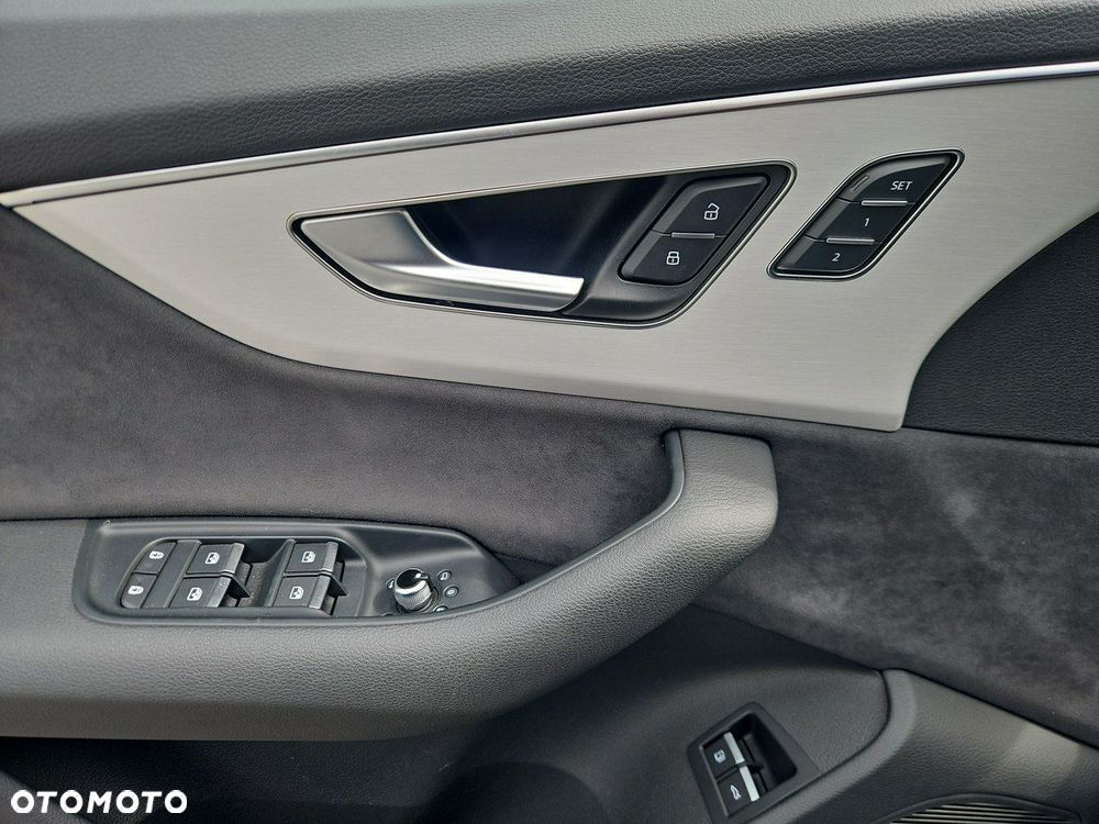 Audi Q7 - 24
