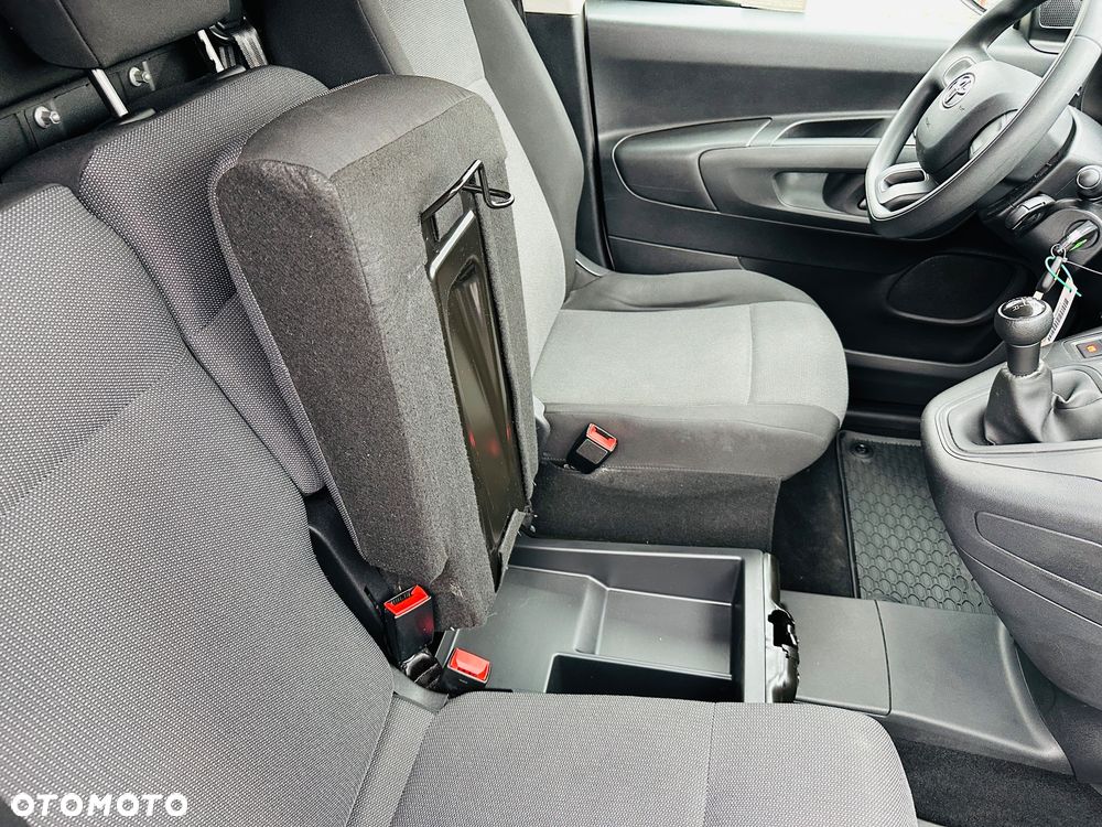Toyota Proace City 1.5 D-4D  2,3t Active - 20