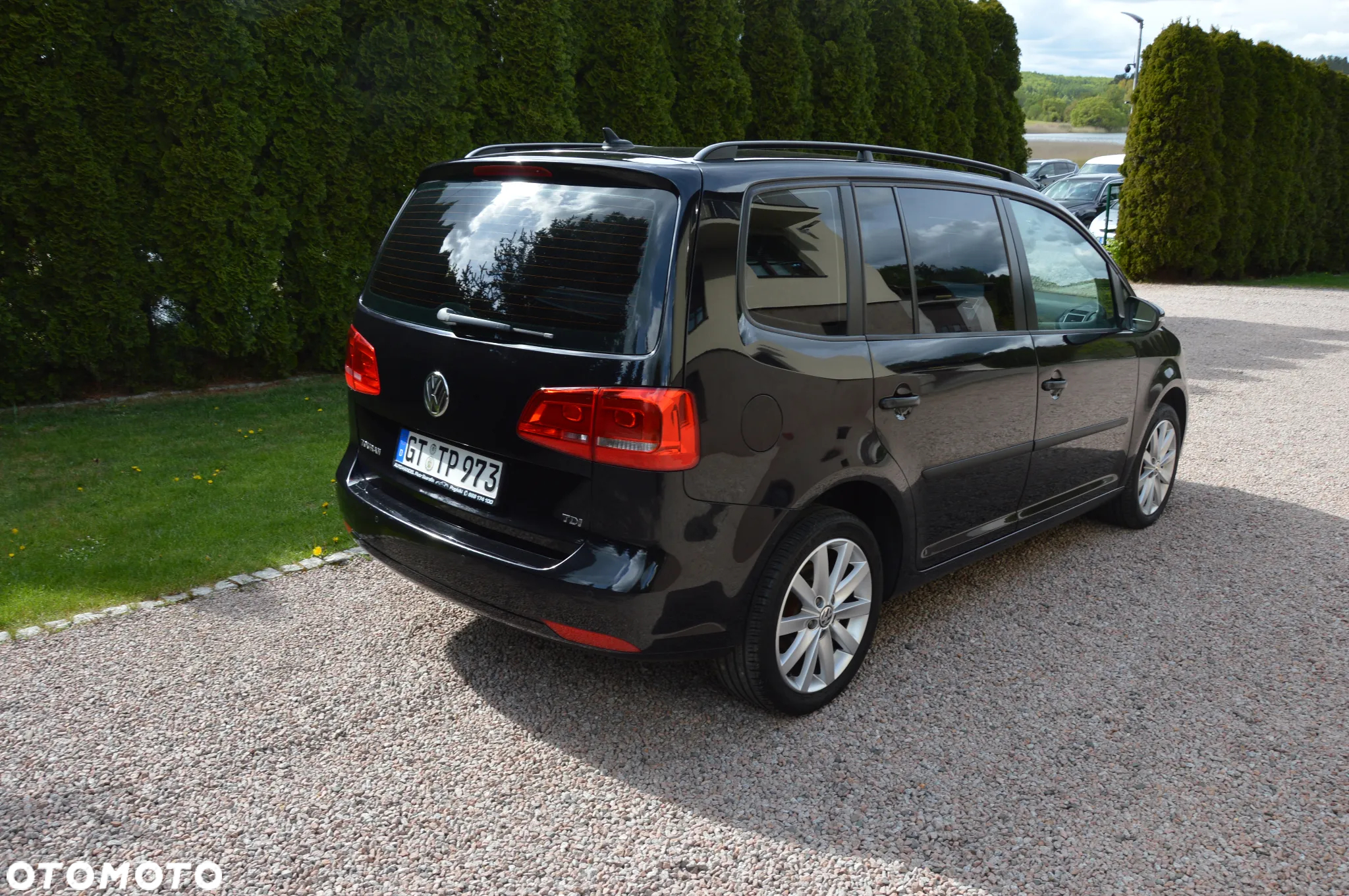 Volkswagen Touran - 19