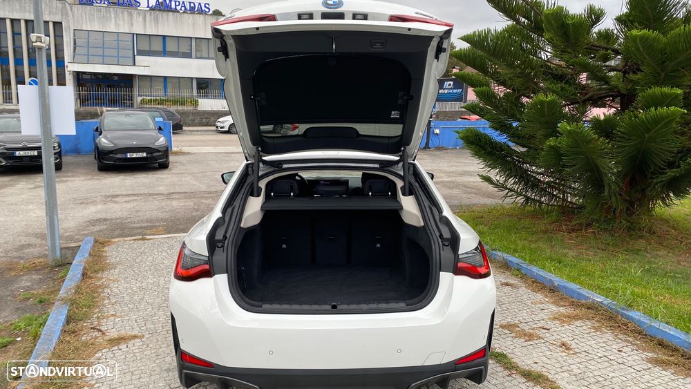 BMW i4 eDrive35 - 11