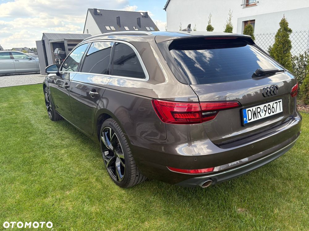 Audi A4 Avant 2.0 TDI - 10