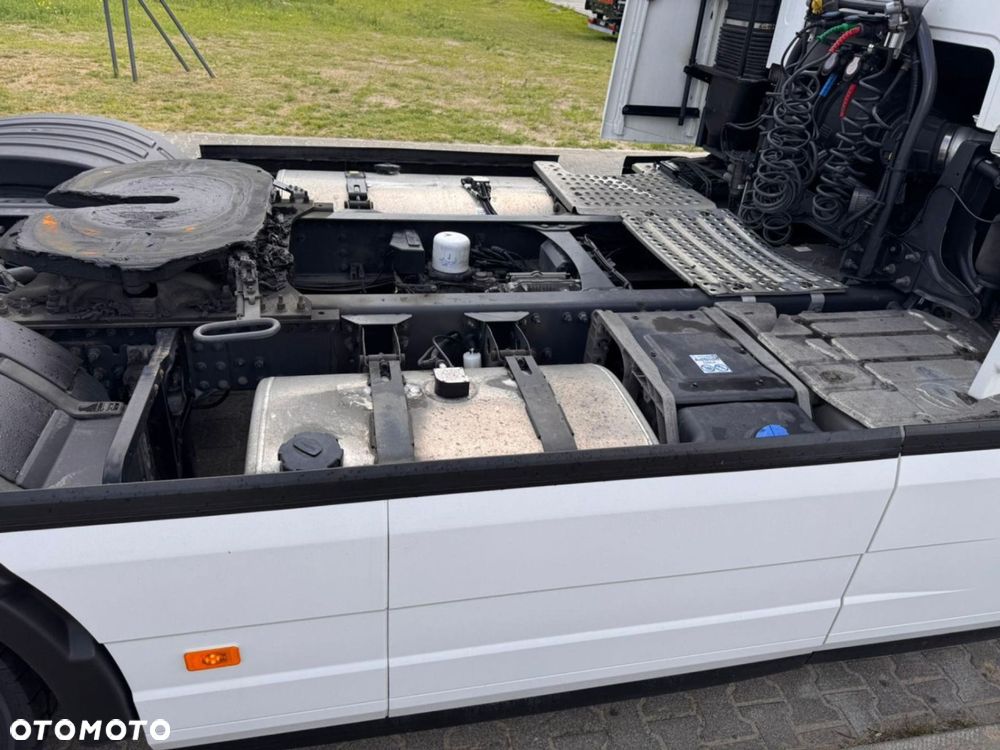 Volvo FH 4X2 460 Globetrotter - 6