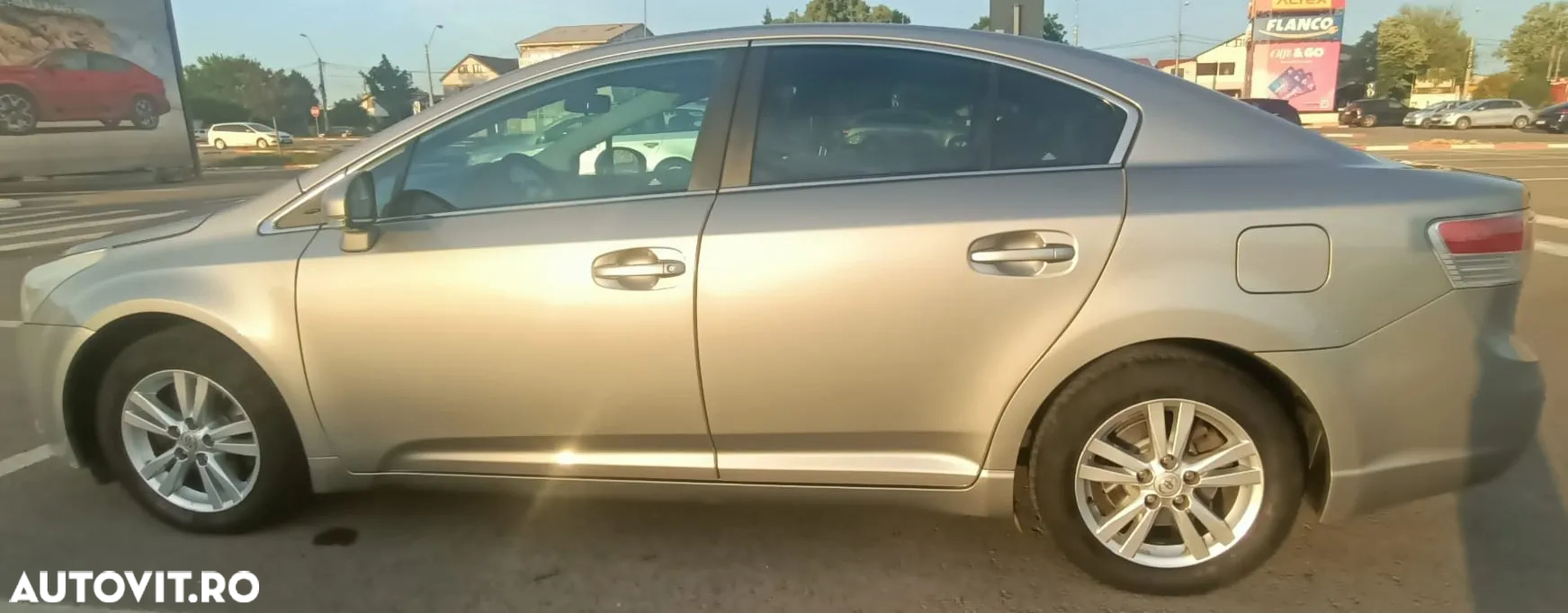Toyota Avensis 2.0 D-4D Elegance - 11