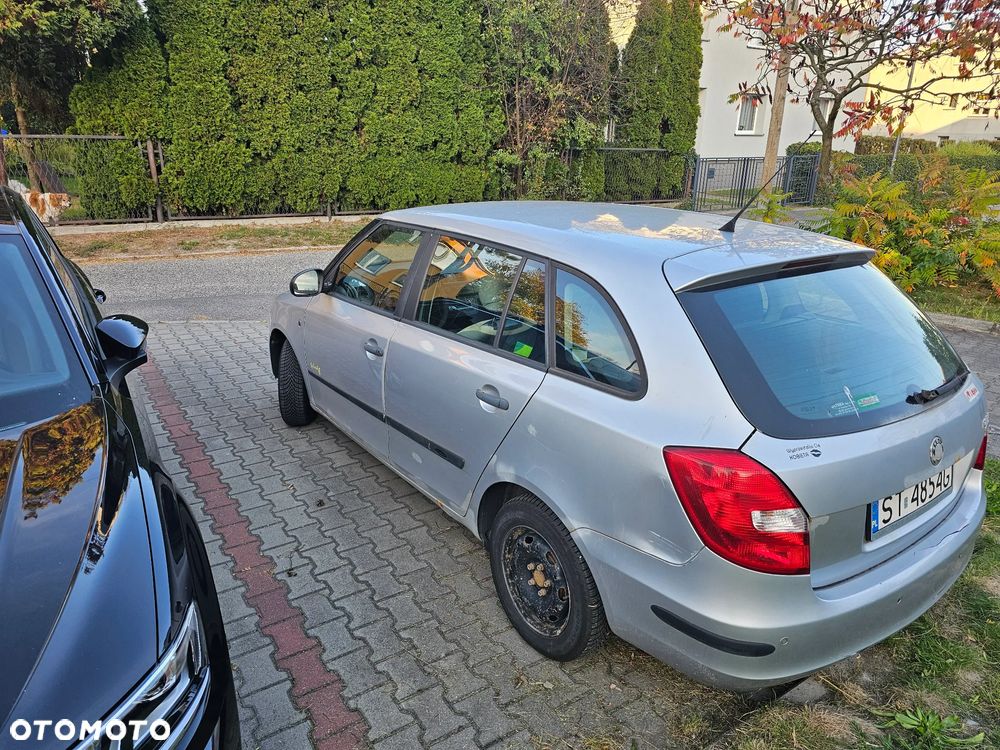 Skoda Fabia 2008 photo 5