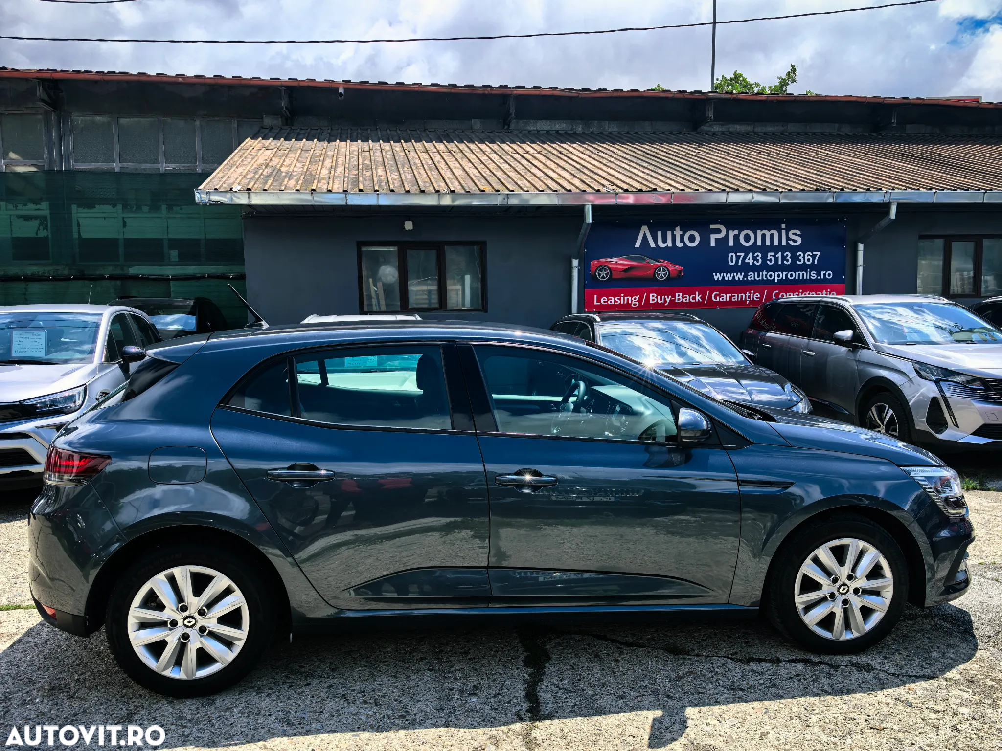 Renault Megane BLUE dCi 115 EDC BUSINESS EDITION - 11