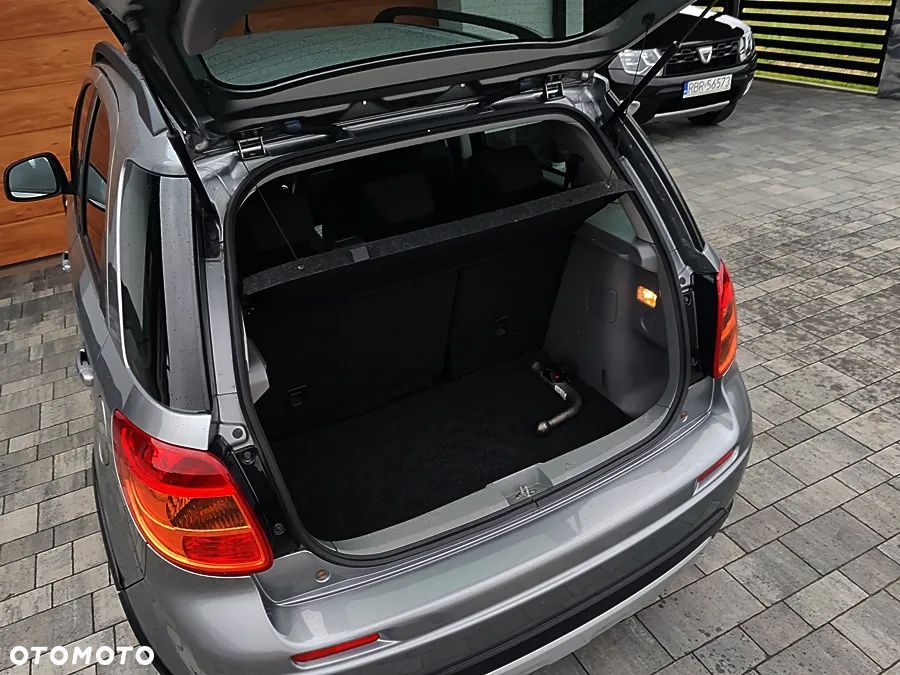 Suzuki SX4 1.6 VVT 4x4 Style - 36