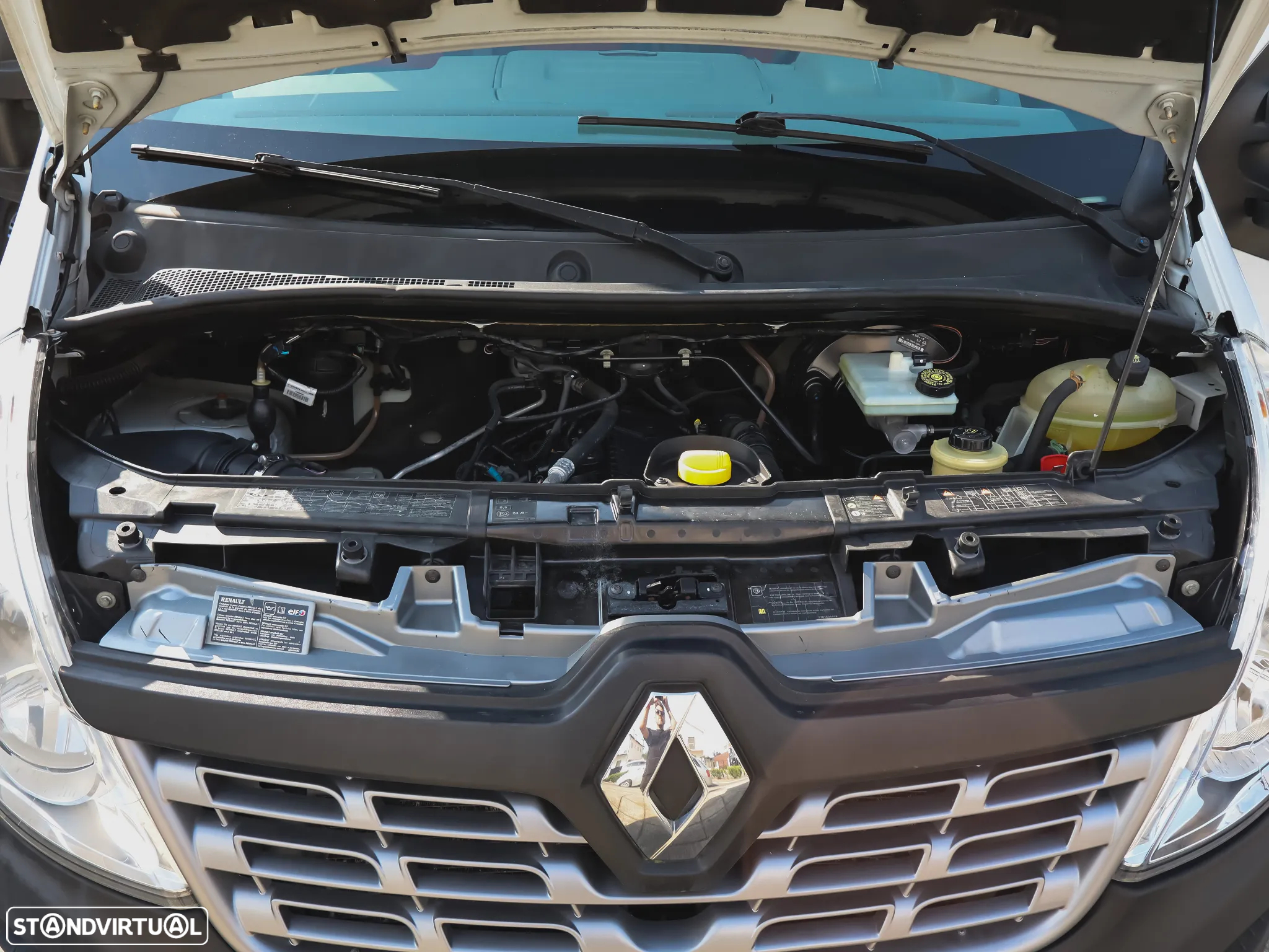 Renault Master 2.3DCI 125 - 23