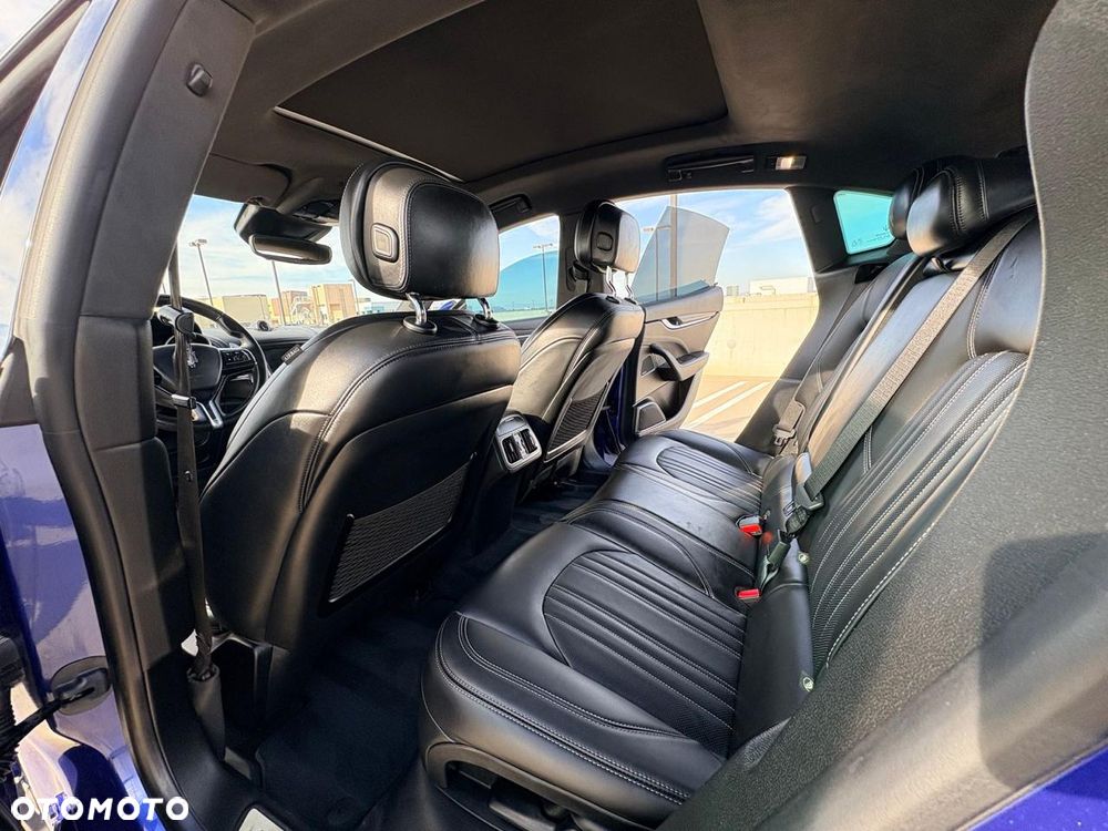 Maserati Levante Q4 - 14