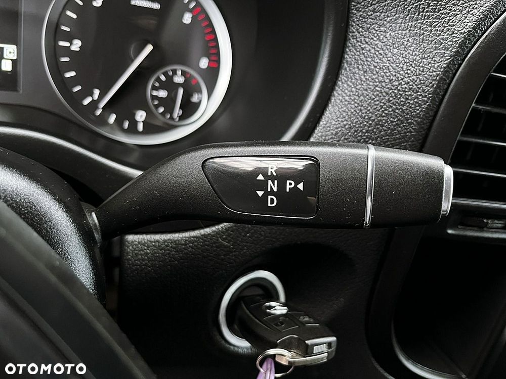 Mercedes-Benz Vito - 24