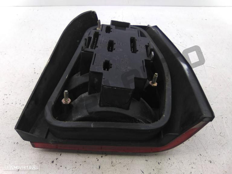 Farolim Trás Painel Esquerdo 8679_45257d Vw Polo Ii (86c) [1981 - 5